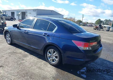 2011 Honda Accord Lxp z USA, uszkodzony, nr VIN 1HGCP2F44BA055547